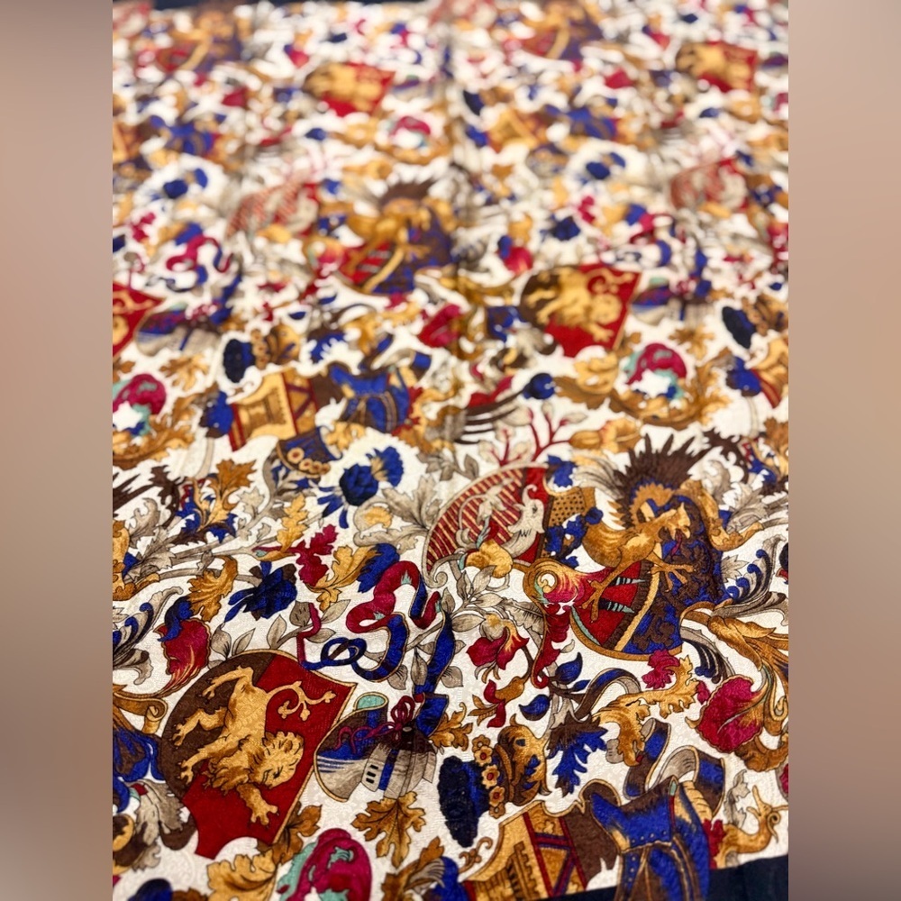 JOY FORTE Vintage 80’s 100% Silk Heraldic Crest Lion Coat Arms Multicolor Scarf - Picture 8 of 14